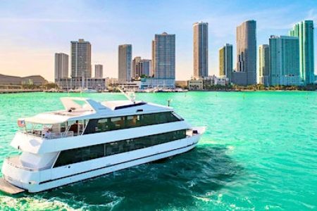 90-Minute Cruise & Open Bar in Miami